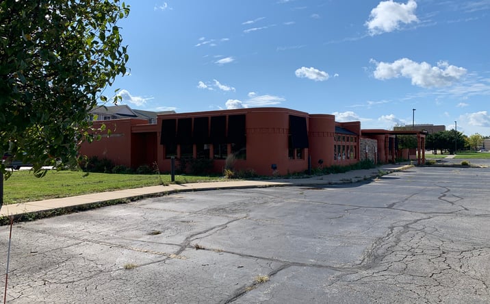 Pictures of Restaurant property located at 1516 S Mission St, Mt Pleasant, MI 48858 for lease - image #1
