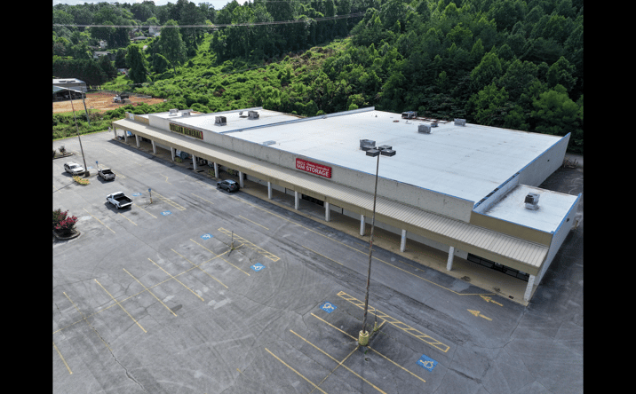Pictures of Retail property located at 4707 Dayton Blvd, Red Bank, TN 37415 for lease - image #1