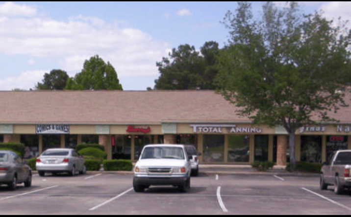Pictures of Retail, Office, Restaurant property located at 1871 Wells Rd, Orange Park, FL 32073 for lease - image #1
