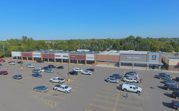 Pictures of Retail, Office, Restaurant property located at 797-815 East St, Lapeer, MI 48446 for lease - image #1