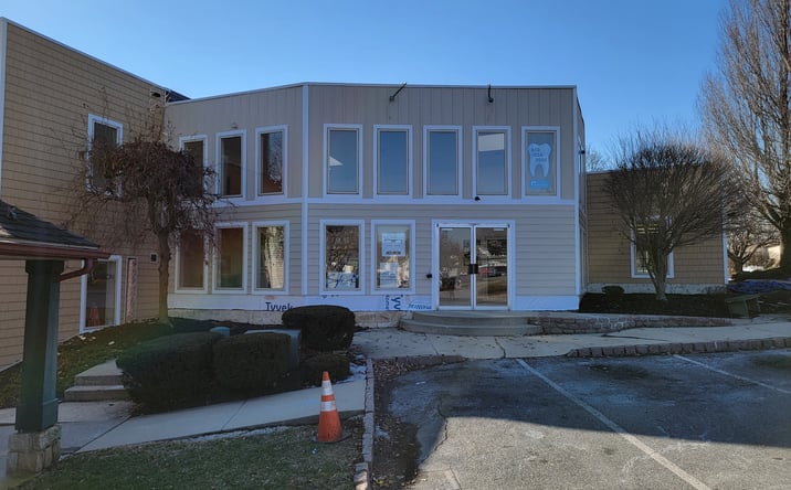 Pictures of Office property located at 4013 William Penn Hwy, Easton, PA 18045 for lease - image #1
