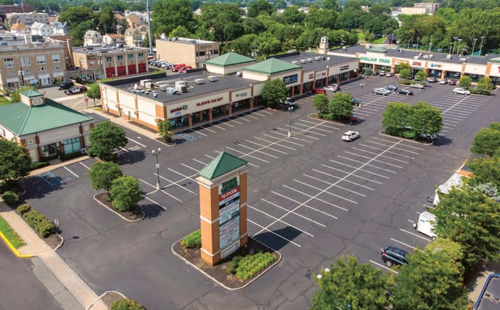 Pictures of Retail property located at 401-441 Valley Brook Ave, Lyndhurst, NJ 07071 for lease - image #1