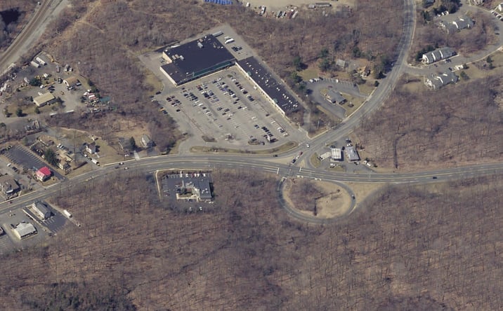 Pictures of Retail property located at 175 Lakeside Blvd, Landing, NJ 07850-1110 for lease - image #1