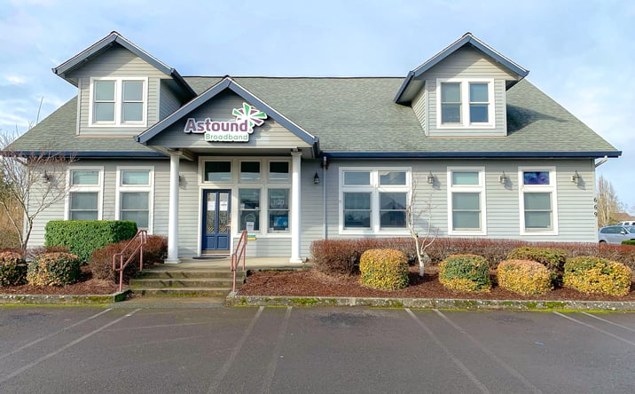 Pictures of Office property located at 669 Ray J. Glatt Circle Suite A and Suite B, Woodburn, OR 97071 for lease - image #1