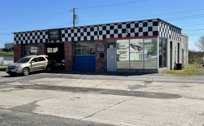 Pictures of Retail, Office, Restaurant property located at 3233 Lakeshore Road, Blasdell, NY 14219 for lease - image #1