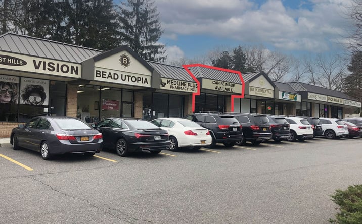 Pictures of Retail property located at 444 W Jericho Turnpike, Huntington, NY 11743 for lease - image #1