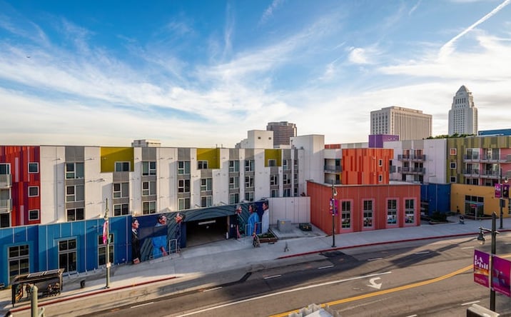 Pictures of Retail, Restaurant property located at 555 N Spring St, Los Angeles, CA 90012 for lease - image #1