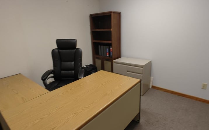 Pictures of Office property located at 734 Avenue of the Cities Avenue, East Moline, IL 61244 for lease - image #1