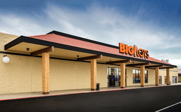 Pictures of Retail property located at 911 W Pacheco Blvd, Los Banos, CA 93635 for lease - image #1