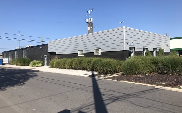 Pictures of Office property located at 2505 Hilton Rd, Ferndale, MI 48220 for lease - image #1