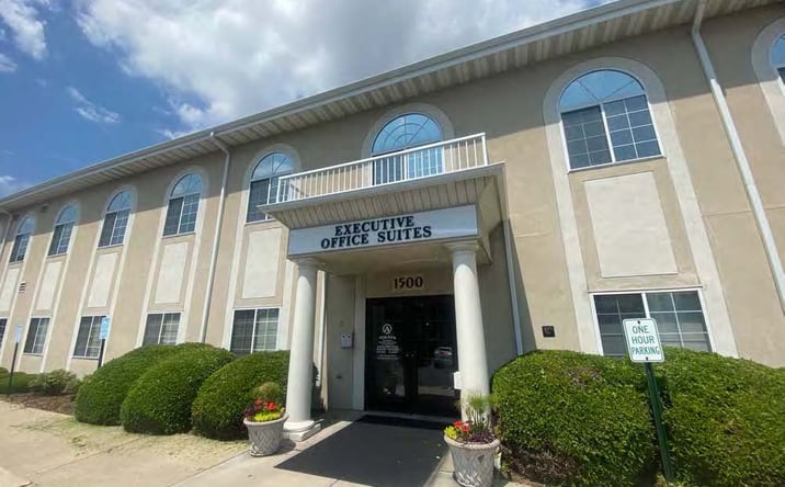 Pictures of Office property located at 1500 McAndrews Rd W, Burnsville, MN 55337 for lease - image #1