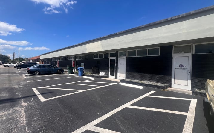 Pictures of Industrial property located at 4310-4326 NE 5th Ave, Oakland Park, FL 33334 for lease - image #1