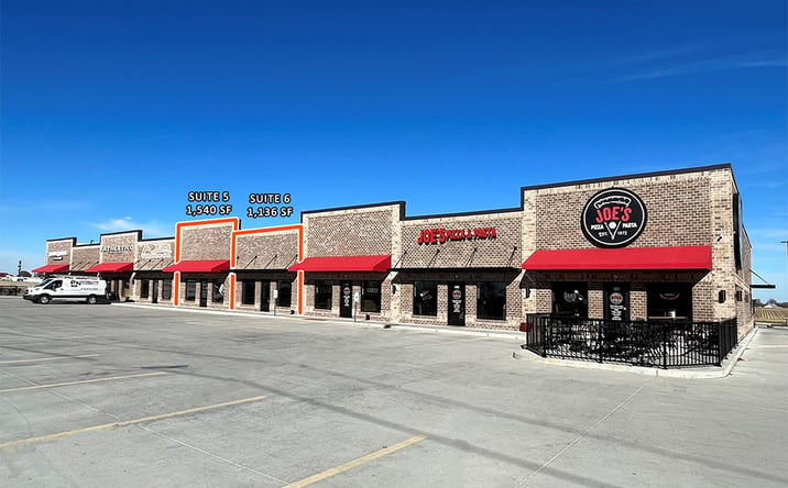 Pictures of Retail, Office, Industrial property located at 635 Edwardsville Rd, Troy, IL 62294 for lease - image #1