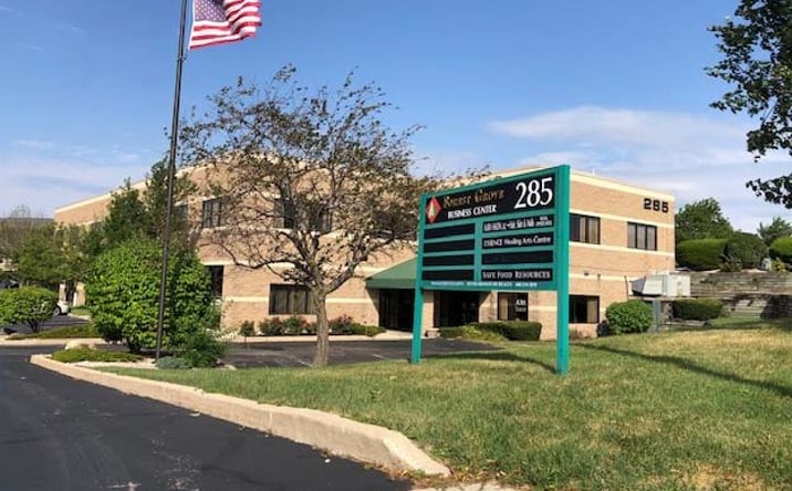 Pictures of Office property located at 285 Forest Grove Dr, Pewaukee, WI 53072 for lease - image #1