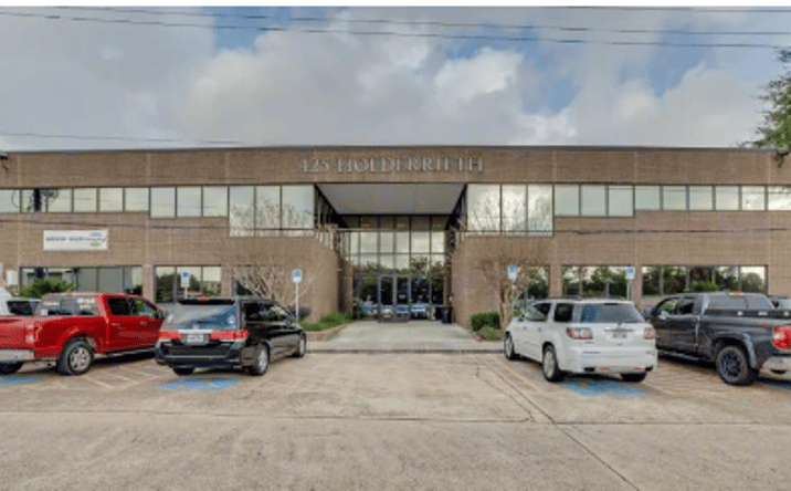 Pictures of Office property located at 425 Holderrieth Blvd, Tomball, TX 77375 for lease - image #1