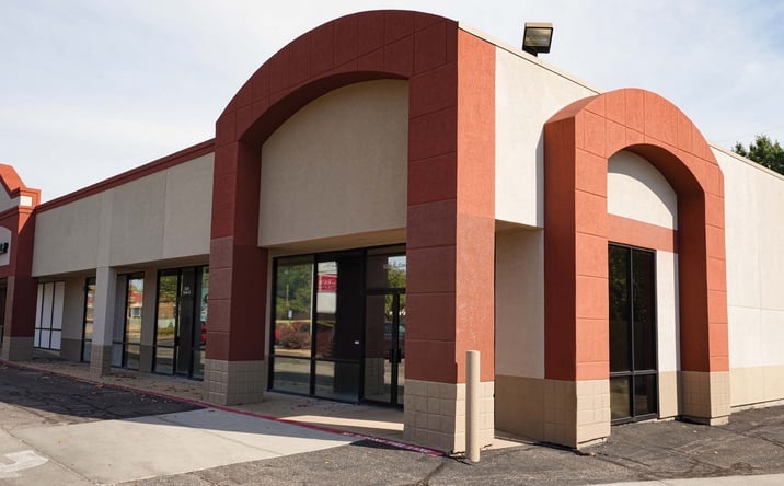 Pictures of Retail, Office, Restaurant property located at 5231 E Central Ave, Wichita, KS 67208 for lease - image #1