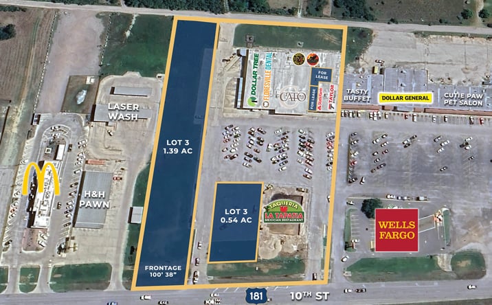 Pictures of Retail property located at 534 10th St, Floresville, TX 78114 for lease - image #1