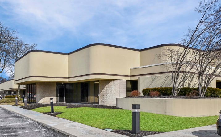 Pictures of Office property located at 266 E Campus View Blvd, Columbus, OH 43235 for lease - image #1