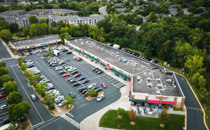 Pictures of Retail, Office, Restaurant property located at 3525 Vicksburg Ln N, Plymouth, MN 55447 for lease - image #1