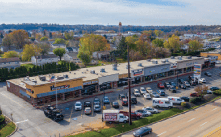 Pictures of Retail property located at 907 - 984 Loucks Rd, York, PA 17404 for lease - image #1