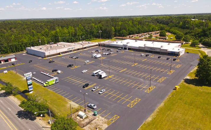 Pictures of Retail property located at 204 Radford Blvd, Dillon, SC 29536 for lease - image #1