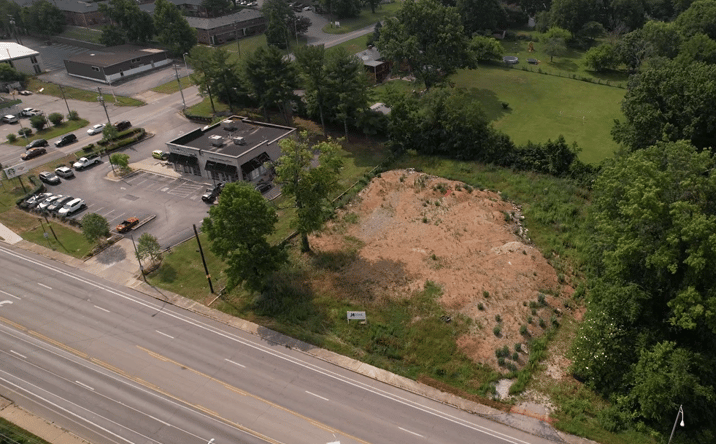 Pictures of Retail, Land, Restaurant property located at 2400 Versailles Rd, Lexington, KY 40504 for lease - image #1
