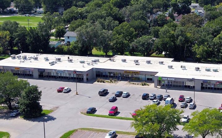 Pictures of Retail, Office property located at 2574 Hubbell Ave, Des Moines, IA 50317 for lease - image #1