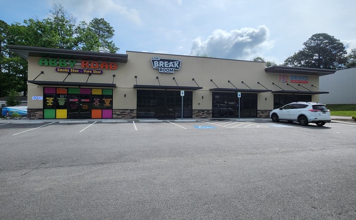 Pictures of Retail, Restaurant property located at 1812 N Reynolds Rd, Bryant, AR 72022 for lease - image #1