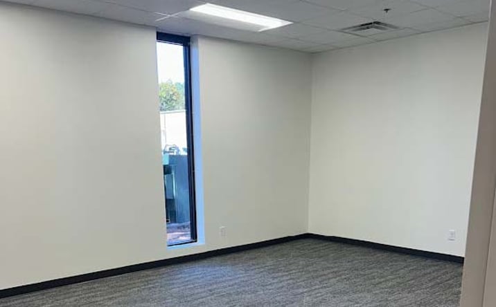 Pictures of Industrial property located at 2137 Flintstone Dr, Tucker, GA 30084 for lease - image #1