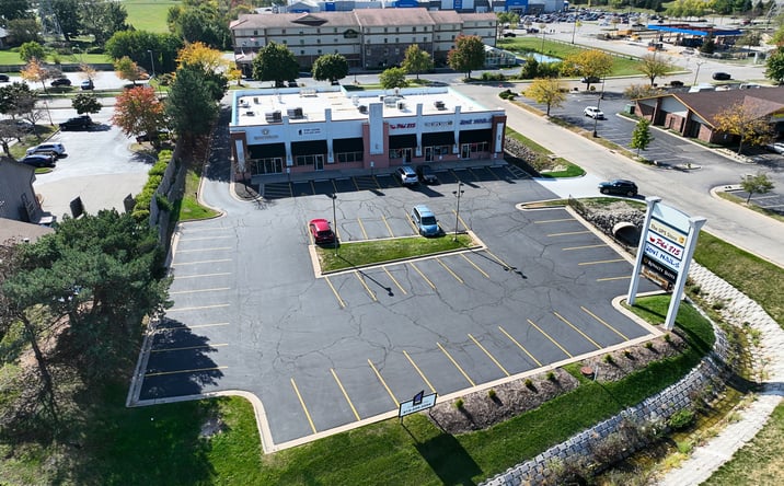 Pictures of Retail, Restaurant property located at 7431 E State St, Rockford, IL 61108 for lease - image #1