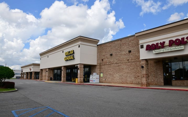 Pictures of Retail, Office, Restaurant property located at 3226 Dauphin St, Mobile, AL 36607 for lease - image #1