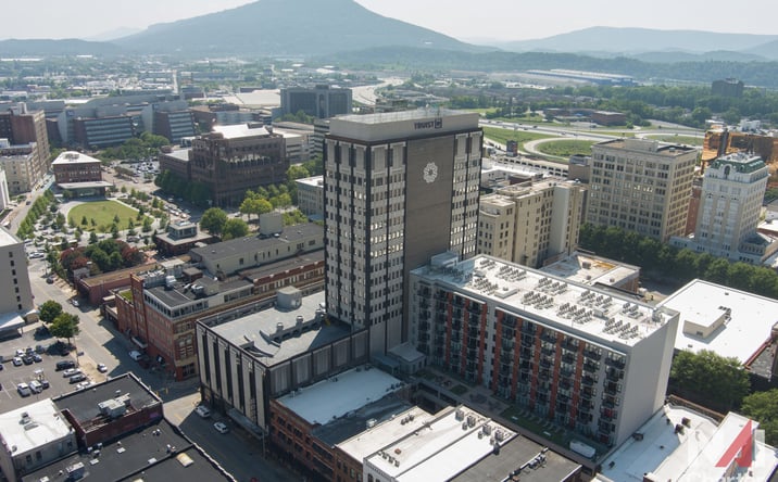 Pictures of Office property located at 736 Market St, Chattanooga, TN 37402 for lease - image #1