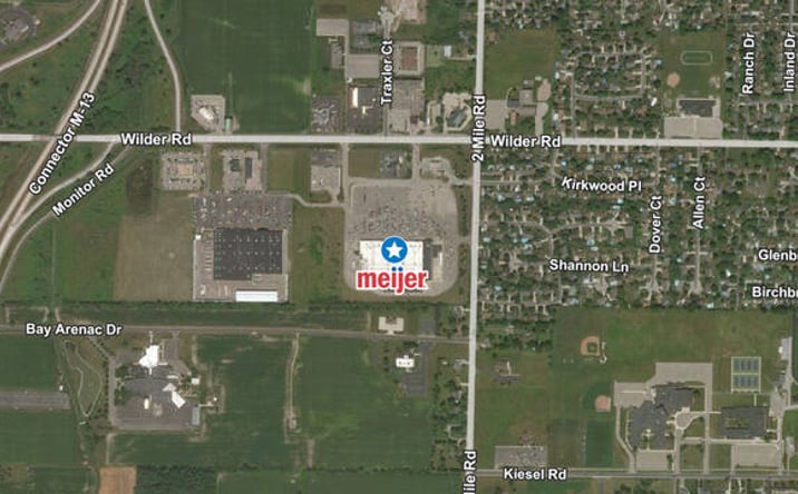 Pictures of Retail property located at 2980 Wilder Rd, Bay City, MI 48706 for lease - image #1