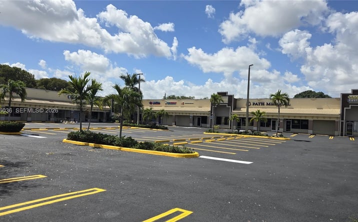 Pictures of Restaurant, Retail property located at 17560 NW 27 AV # 124, Miami Gardens, FL 33056 for lease - image #1