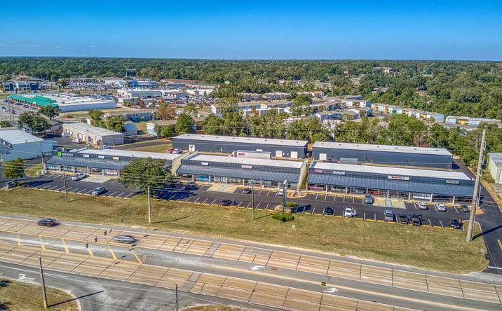 Pictures of Office, Retail, Industrial property located at 3960 W Navy Blvd, Pensacola, FL 32507 for lease - image #1