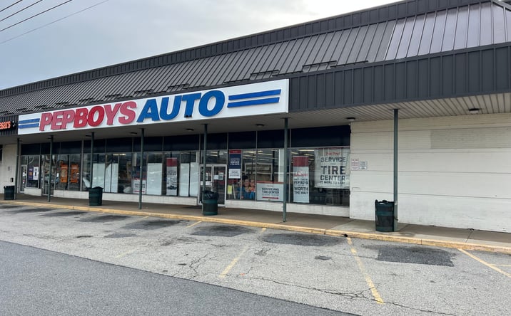 Pictures of Retail property located at 1400 N Dupont Hwy, New Castle, DE 19720 for lease - image #1