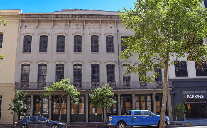 Pictures of Retail property located at 400 Lafayette St, New Orleans, LA 70130 for lease - image #1