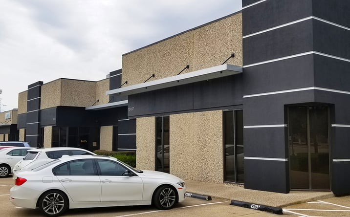 Pictures of Office, Industrial property located at 15101-15107 Surveyor Blvd, Addison, TX 75001 for lease - image #1