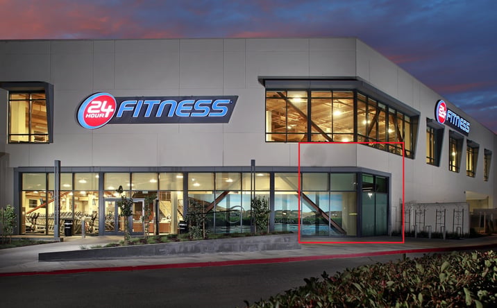 Pictures of Retail property located at 2086 Newpark Mall Rd, Newark, CA 94560 for lease - image #1