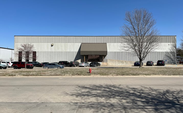 Pictures of Office property located at 5240 S 19th St, Lincoln, NE 68512 for lease - image #1