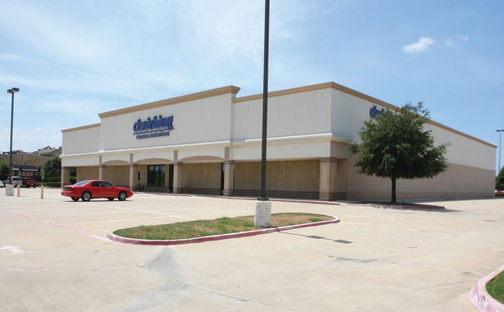Pictures of Retail property located at 2705 E Grapevine Mills Cir, Grapevine, TX 76051 for lease - image #1