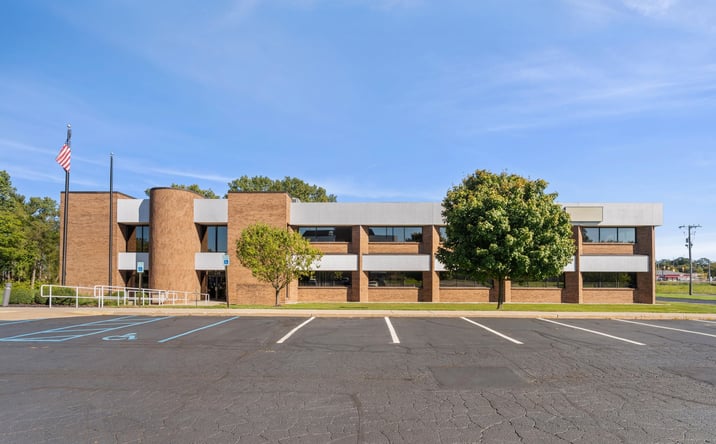 Pictures of Retail, Office property located at 121 Clover St, Holland, MI 49423 for lease - image #1