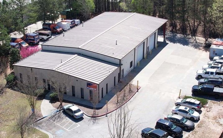 Pictures of Retail, Office, Industrial property located at 6694 Oak Ridge Commerce Way, Mableton, GA 30168 for lease - image #1