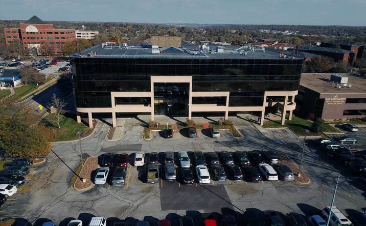 Pictures of Office property located at 9290 W Dodge Rd, Omaha, NE 68114 for lease - image #1