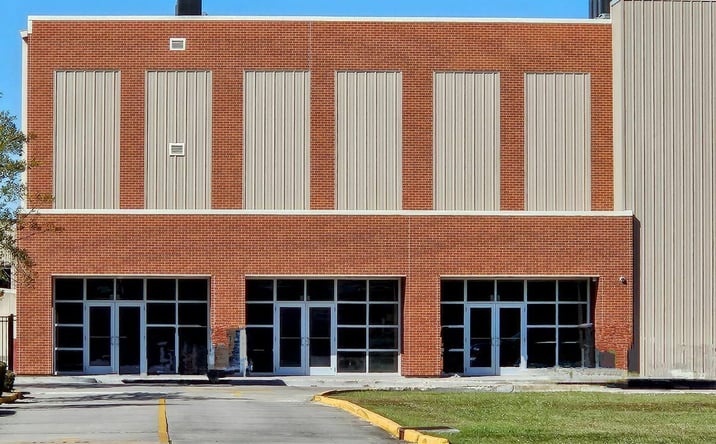 Pictures of Retail property located at 6750 Franklin Ave, New Orleans, LA 70122 for lease - image #1