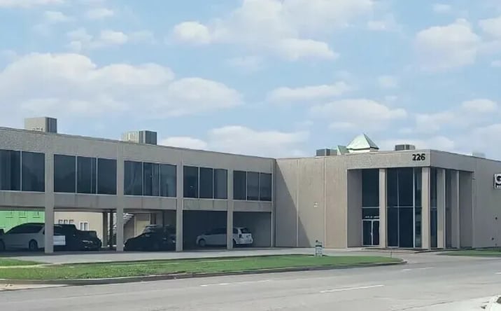 Pictures of Office property located at 226 W Gray St, Norman, OK 73069 for lease - image #1