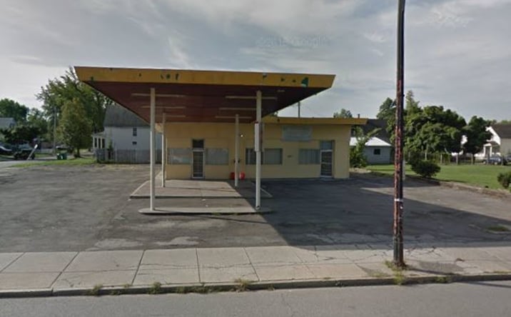 Pictures of Retail property located at 1219 E Delavan Ave, Buffalo, NY 14215 for lease - image #1
