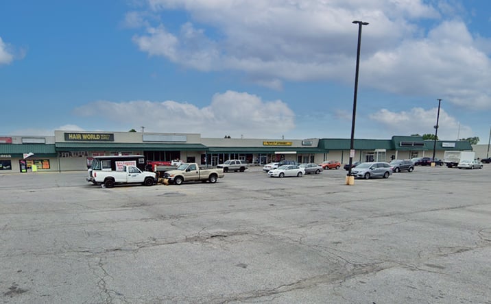 Pictures of Retail, Office, Restaurant property located at 3575-3657 E Livingston Ave, Columbus, OH 43227 for lease - image #1