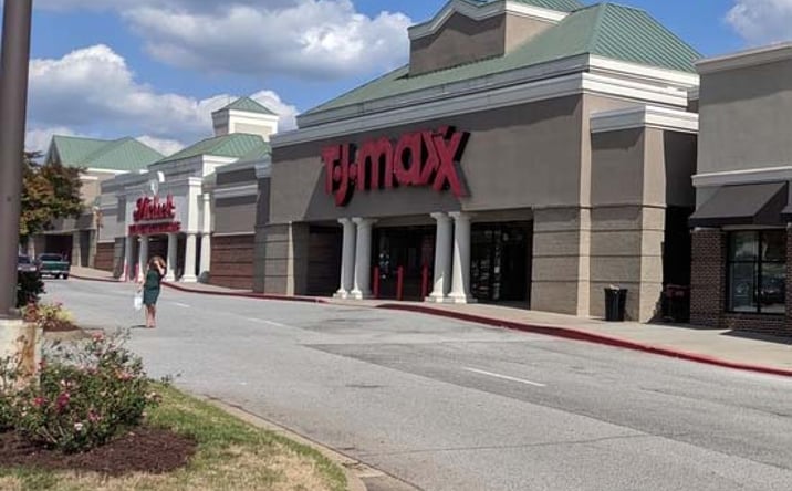 Pictures of Retail property located at 591 Bullsboro Drive, Newnan, GA 30265 for lease - image #1