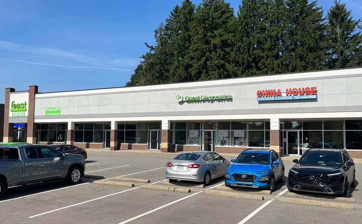 Pictures of Retail property located at 5517 William Flinn Hwy, Gibsonia, PA 15044 for lease - image #1